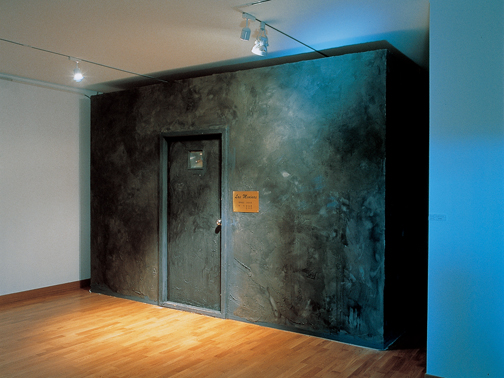 Las Meninas 1 — Plywood, Beam Projector, CCTV Camera, etc, 1995